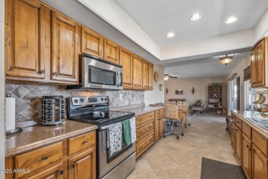 Welcome to this 3-bedroom, 2-bath Castillo model in the on Deer Valley Golf Course in Arizona - for sale on GolfHomes.com, golf home, golf lot