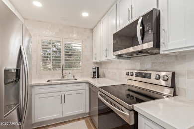 Beautiful recently remodeled 2-bedroom, 2-bath end unit in the on Westbrook Village Golf Club in Arizona - for sale on GolfHomes.com, golf home, golf lot