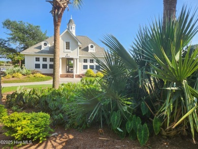 Best Buy in Holden Beach & Seascape. Owners paid 190,000 in 2001 on Lockwood Folly Country Club in North Carolina - for sale on GolfHomes.com, golf home, golf lot