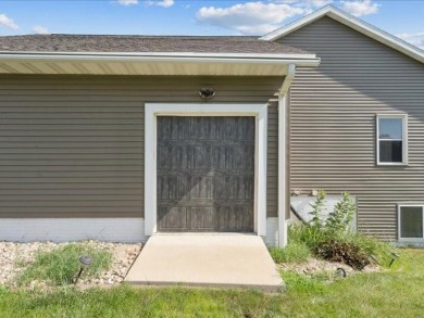 Well maintained property with high ticket items taken care of on Wildcat Golf Course in Iowa - for sale on GolfHomes.com, golf home, golf lot