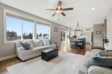 Incredibly well-kept home in Newberg's popular golf course on Chehalem Glenn Golf Course in Oregon - for sale on GolfHomes.com, golf home, golf lot