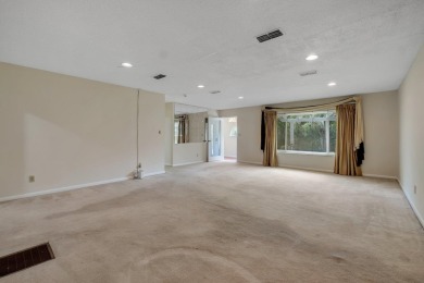 This beautiful 3-4 bedroom, 3 full bath, 2 half bath home offers on Jake Gaither Golf Course in Florida - for sale on GolfHomes.com, golf home, golf lot