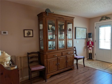 Under contract-accepting backup offers. Attention Golfers on Mainlands Golf Club in Florida - for sale on GolfHomes.com, golf home, golf lot