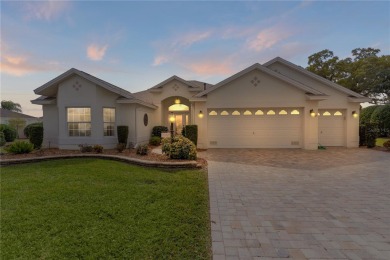 Welcome to the LANTANA model, a beautifully FURNISHED (TURNKEY) on The Links of Spruce Creek in Florida - for sale on GolfHomes.com, golf home, golf lot