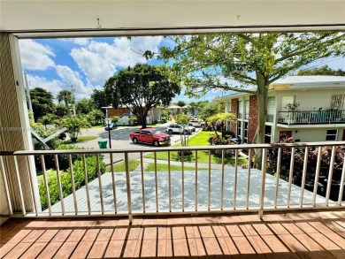 Seller is offering $10,000 towards buyer's closing costs with an on Country Club of Miami in Florida - for sale on GolfHomes.com, golf home, golf lot