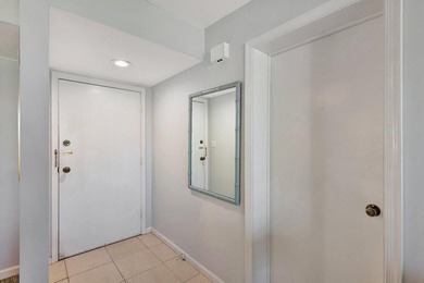 Welcome to Paradise! This 2 bedroom, 2 bath condo has great golf on Ocean Village Golf Course in Florida - for sale on GolfHomes.com, golf home, golf lot