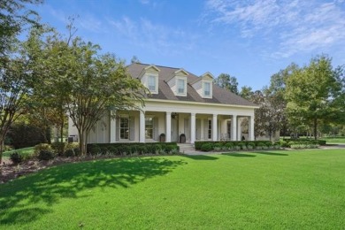 Welcome to 21 Hummingbird, where impeccable architecture and on Tchefuncta Country Club in Louisiana - for sale on GolfHomes.com, golf home, golf lot