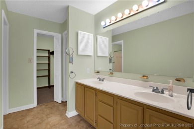 Beautiful 3 bedroom 2.5 bath Townhouse in Gates Four. Great room on Gates Four Golf and Country Club in North Carolina - for sale on GolfHomes.com, golf home, golf lot
