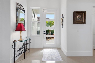 Airy, bright, open-concept 3BR/2.5BA patio home beautifully on Harbour Ridge Yacht and Country Club in Florida - for sale on GolfHomes.com, golf home, golf lot