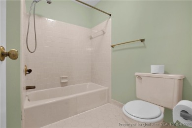 Beautiful 3 bedroom 2.5 bath Townhouse in Gates Four. Great room on Gates Four Golf and Country Club in North Carolina - for sale on GolfHomes.com, golf home, golf lot
