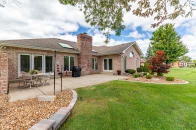 THE TOWNHOME YOU'VE BEEN LOOKING FOR....... A truly  FABULOUS on Briar Ridge Country Club in Indiana - for sale on GolfHomes.com, golf home, golf lot