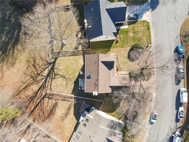 Well, maintained 4-bedroom, 2.5 bath colonial featuring an on Kiln Creek Golf and Country Club in Virginia - for sale on GolfHomes.com, golf home, golf lot