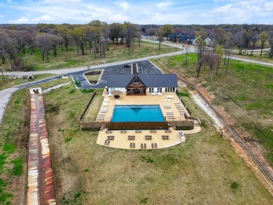 Experience lakeside living! Come with all your imagination to on Cedar Creek Country Club in Texas - for sale on GolfHomes.com, golf home, golf lot