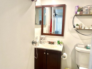 Beautiful upgraded one bedroom - corner unit for extra privacy on Kings Point Golf - Executive in Florida - for sale on GolfHomes.com, golf home, golf lot