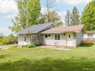 What a great little starter home or a place to hang your hat on George Young Golf Course in Michigan - for sale on GolfHomes.com, golf home, golf lot