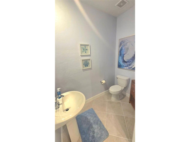 This beautifully maintained 3-bedroom, 2.5-bath townhouse is on Lakewood National Golf Club in Florida - for sale on GolfHomes.com, golf home, golf lot