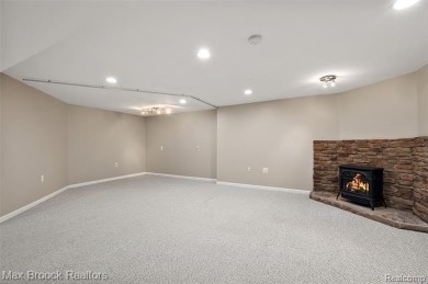 This beautifully maintained condo in the desirable Maples on The Maples Club in Michigan - for sale on GolfHomes.com, golf home, golf lot