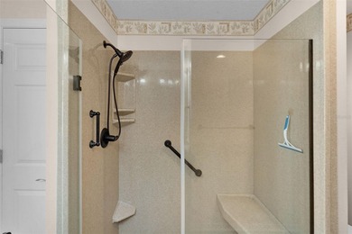 ~PRICE REDUCTION!~ ~CORNER LOT~ ~BRICK & PAVER FRONT PORCH~ on Pennbrooke Fairways in Florida - for sale on GolfHomes.com, golf home, golf lot