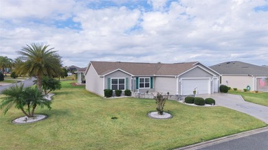 ~PRICE REDUCTION!~ ~CORNER LOT~ ~BRICK & PAVER FRONT PORCH~ on Pennbrooke Fairways in Florida - for sale on GolfHomes.com, golf home, golf lot