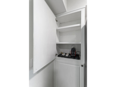 Freshly renovated and move-in ready, this three-bedroom on Bay Point Resort Golf Club in Florida - for sale on GolfHomes.com, golf home, golf lot