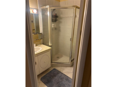 Welcome to this beautifully maintained 2-bedroom, 2-bathroom on Lauderhill Golf Course in Florida - for sale on GolfHomes.com, golf home, golf lot