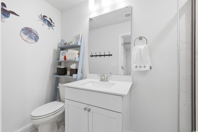 Awesome 4br/3.5ba townhome w/ 1 car garage, screened porch & on  in South Carolina - for sale on GolfHomes.com, golf home, golf lot