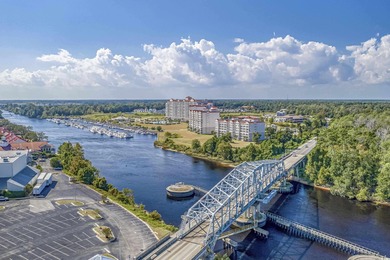 Awesome 4br/3.5ba townhome w/ 1 car garage, screened porch & on  in South Carolina - for sale on GolfHomes.com, golf home, golf lot