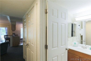 Looking for an affordable single family home in the coveted on The Oaks Golf Course in Missouri - for sale on GolfHomes.com, golf home, golf lot