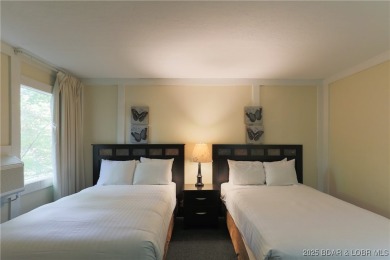 Looking for an affordable single family home in the coveted on The Oaks Golf Course in Missouri - for sale on GolfHomes.com, golf home, golf lot