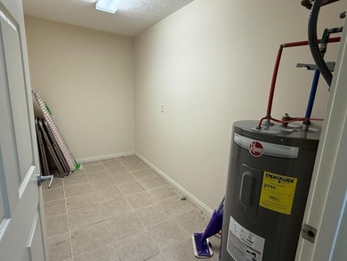 The Villas at Woodson Bend is a 160 acres gated preserve on the on Woodson Bend Resort in Kentucky - for sale on GolfHomes.com, golf home, golf lot