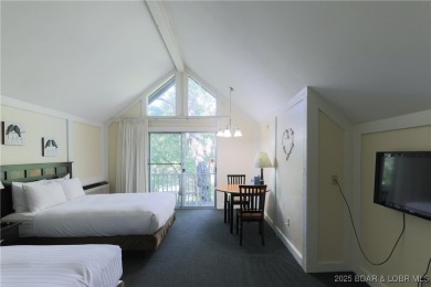 Looking for an affordable single family home in the coveted on The Oaks Golf Course in Missouri - for sale on GolfHomes.com, golf home, golf lot