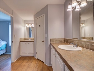 Come and see this turn key ready 3/2 by Palm Harbor home (Vegas on Zellwood Station Country Club in Florida - for sale on GolfHomes.com, golf home, golf lot