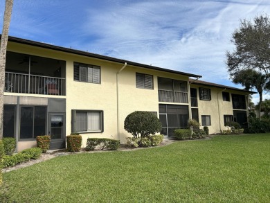 Fabulous 2 bedroom, 2 bath condo located on the 2nd floor. One on Heritage Ridge Golf Club in Florida - for sale on GolfHomes.com, golf home, golf lot