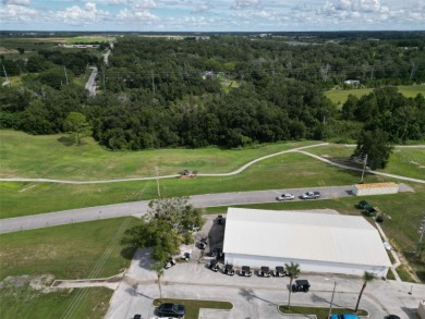Come and see this turn key ready 3/2 by Palm Harbor home (Vegas on Zellwood Station Country Club in Florida - for sale on GolfHomes.com, golf home, golf lot