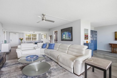 Beautifully updated 2 bedroom, 2 bathroom condo with a den in an on Palm-Aire Country Club and Resort - Palms in Florida - for sale on GolfHomes.com, golf home, golf lot