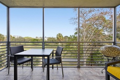 Beautifully updated 2 bedroom, 2 bathroom condo with a den in an on Palm-Aire Country Club and Resort - Palms in Florida - for sale on GolfHomes.com, golf home, golf lot
