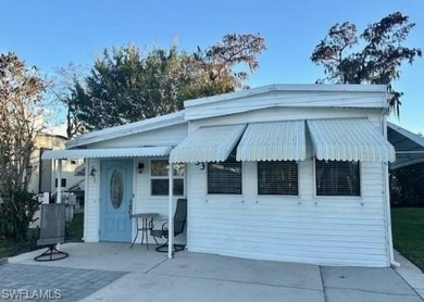 Adorable, move-in ready home with 2 full bathrooms--- sold on The Rookery At Marco in Florida - for sale on GolfHomes.com, golf home, golf lot