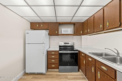 Welcome to easy, low-maintenance living at Sun N Green, a on Mallards Landing Golf Course in Florida - for sale on GolfHomes.com, golf home, golf lot