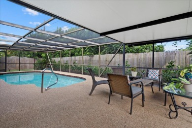 This Charming South Venice POOL home is MOVE-IN-READY with on Jacaranda West Country Club in Florida - for sale on GolfHomes.com, golf home, golf lot