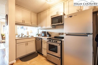 Beat the Heat with this beautiful Mountain Retreat - Fully on Beech Mountain Club in North Carolina - for sale on GolfHomes.com, golf home, golf lot
