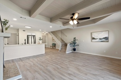 Completely renovated and move-in ready, this townhome offers the on Hilaman Park Golf Course in Florida - for sale on GolfHomes.com, golf home, golf lot