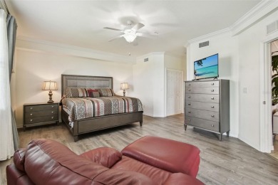 This beautiful end-unit Coach home offers breathtaking views of on Lakewood National Golf Club in Florida - for sale on GolfHomes.com, golf home, golf lot