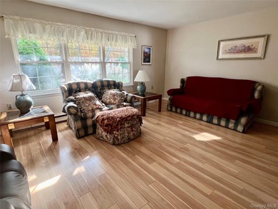 Baronet model in a great location. This condo is in excellent on Leisure Village Golf Course in New York - for sale on GolfHomes.com, golf home, golf lot