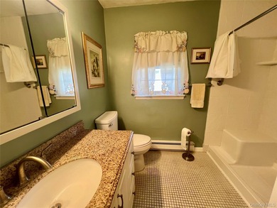Baronet model in a great location. This condo is in excellent on Leisure Village Golf Course in New York - for sale on GolfHomes.com, golf home, golf lot
