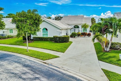 WELCOME TO PARADISE! SPECTACULAR GOLF AND LAKE VIEWS! Enjoy on Bear Lakes Country Club in Florida - for sale on GolfHomes.com, golf home, golf lot