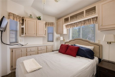 Move in ready and fully furnished 1 bed with 2 full baths! Home on Riverview Golf Course in Arizona - for sale on GolfHomes.com, golf home, golf lot