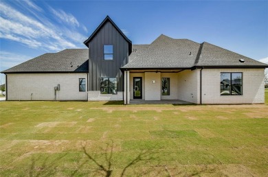 Pecan Plantation New Build,  Features 4 Bdrm, 3 Baths, 3 Car on Pecan Plantation Country Club in Texas - for sale on GolfHomes.com, golf home, golf lot