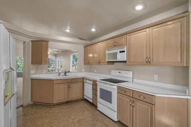 This unattached single family home with a walk out basement has on  in Utah - for sale on GolfHomes.com, golf home, golf lot