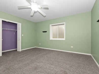 Welcome to your new 2 story home, nestled in the highly on Palos Country Club in Illinois - for sale on GolfHomes.com, golf home, golf lot