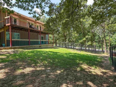 Spacious Family Home in the Heart of Cherokee Village! Move on Cherokee Village North Course in Arkansas - for sale on GolfHomes.com, golf home, golf lot